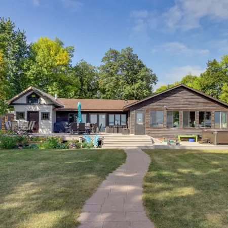 Family-Friendly Ottertail Home on Rush Lake!