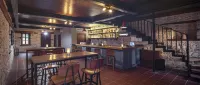 DoubleTree by Hilton Kusadasi - bar