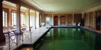 Cliveden House - an Iconic Luxury Hotel - С бассейном