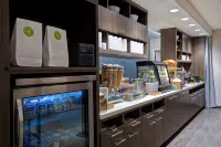 達拉斯路易斯維爾希爾頓惠庭酒店 - 早餐