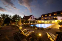 Hotel Zum Stein Wellness & Genuss Resort - Kolam Renang