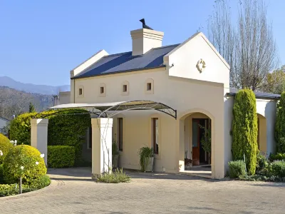Petit Plaisir is a Romantic Self-Catering Cottage on The Side of The Village No1