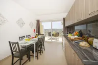 Summer Breeze Superior Apartment