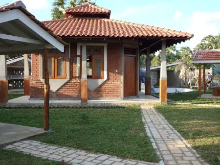 Aki Villas, Kalkudah, Srilanka. Отели рядом с достопримечательностью «Форт Баттикалоа»
