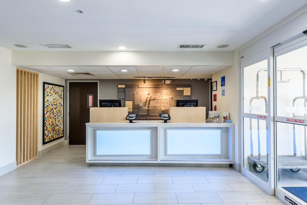 Holiday Inn Express Hotel and Suites Bastrop, an Ihg Hotel