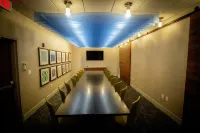 Holiday Inn Express & Suites Boston South - Randolph Hôtels à : Canton