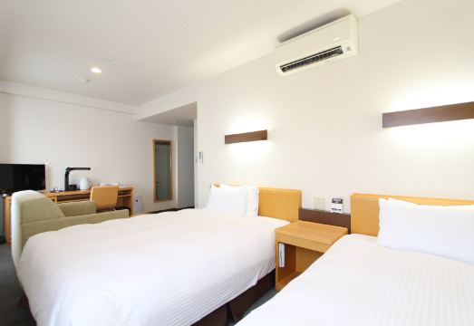 스마일 호텔 사쿠람보 외부 전경