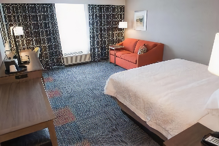 Hampton Inn & Suites Bay City