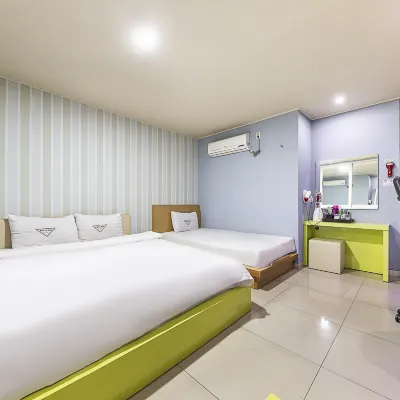 Gwangju Hanam Prada Hotels near Hannam Industrial Complex