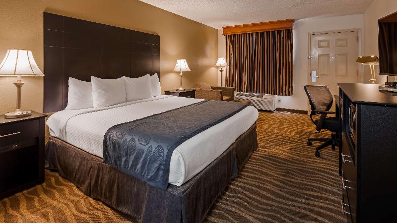 Best Western Windsor Suites