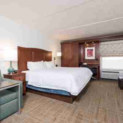 Hampton Inn Grand Rapids-North Rooms