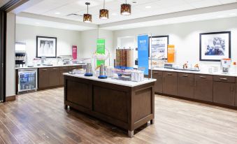 Hampton Inn & Suites Overland Park South