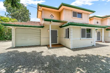 Comfort Hotel Pacific Cleveland Отели в г. Стредброук Айленд