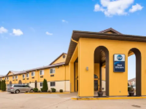 Baymont by Wyndham Danville IL Hotels in Vermilion County