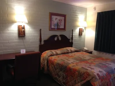 Villa Rosa Motel Hotels in Painesville