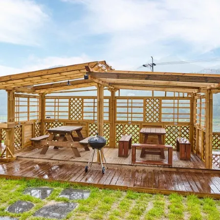 Namhae Uyeongwa Inyeon Pension Uyeon