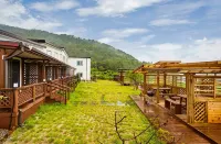 Namhae Uyeongwa Inyeon Pension Uyeon