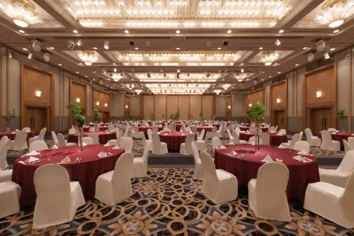 ANA Crowne Plaza Toyama Hotels in Toyama
