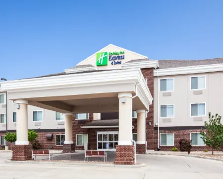 Holiday Inn Express & Suites DICKINSON by IHG Hotels in Dickinson