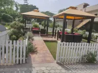 The Grand Hotel & Restaurant