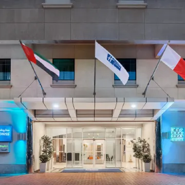 Holiday Inn Express Dubai Safa Park