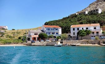 Draga - 15 m from Pebble Beach - A2