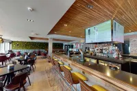 Village Hotel Maidstone - bar