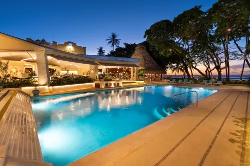 Hotel Tamarindo Diria Beach Resort