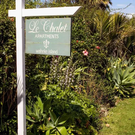 Le Chalet Waiheke Apartments