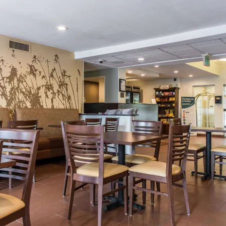 Sleep Inn & Suites