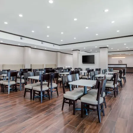 Sleep Inn & Suites Galveston Island Отели рядом с достопримечательностью «Парк Муди Гарденс Аттракшенс Тем»