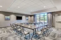 Hampton Inn & Suites Kittery-Portsmouth - Wifi