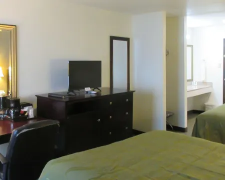 Quality Inn Longmont Hotels in Weld County