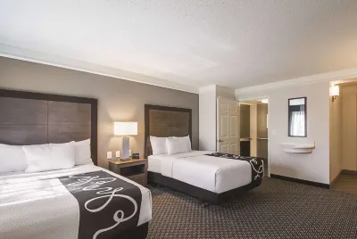 La Quinta Inn & Suites by Wyndham Austin Near the Domain Hotels near Nordstrom