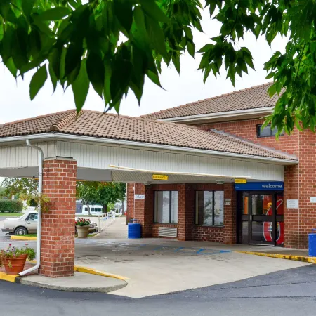 Motel 6 Albany, NY