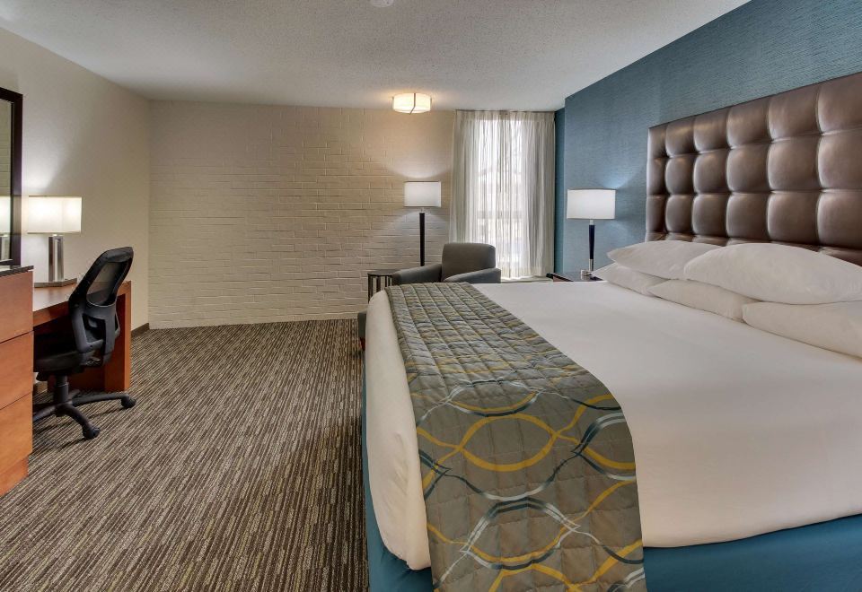 Pear Tree Inn St. Louis Airport