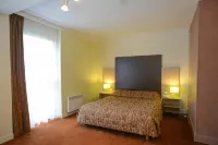 Hôtel Cositel, Cit'Hotel Coutances Các khách sạn gần Abbaye de Lessay