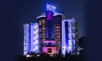 The Pearl Hotel, Kolkata