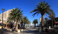 Glenelg Holiday Apartments-Ellis