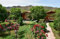 Lemon Garden Lodge