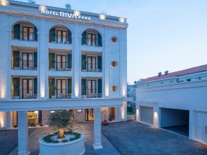 Hotel Riva by Aycon