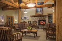 John Muir Lodge, Grant Grove Cabins - Kings Canyon Natl Park