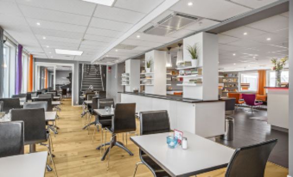 Connect Hotel Stockholm - Housity