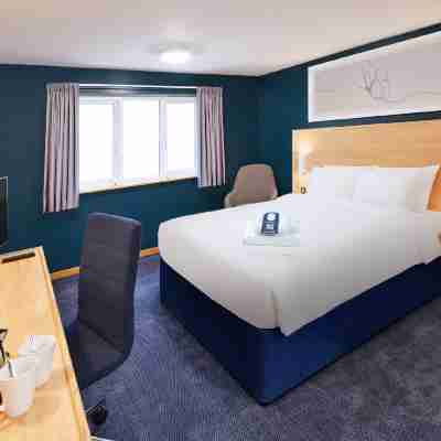 Travelodge Swansea Central Rooms