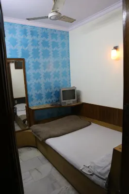 Yes Please Guest House