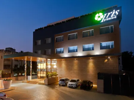 Iris Premiere Отели в г. Ахмеднагар