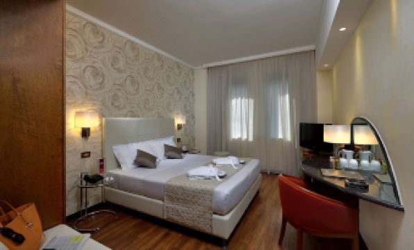 Best Western Hotel City - Housity