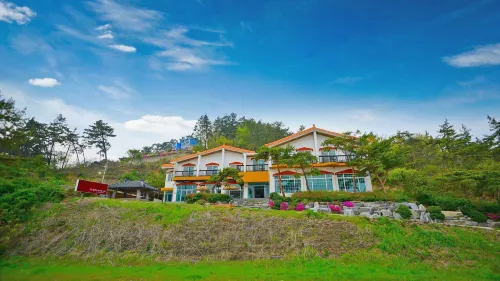 Bada Jeonmang with Hill Pension