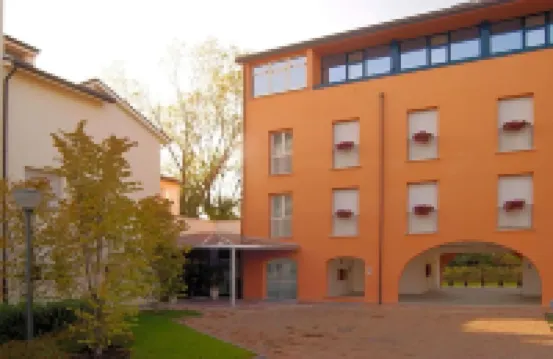 Bleis Hotel Отели в г. 