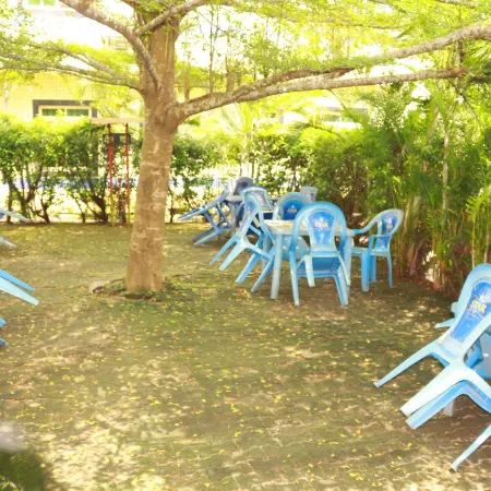 Carlcon Hotel Отели в г. Калабар